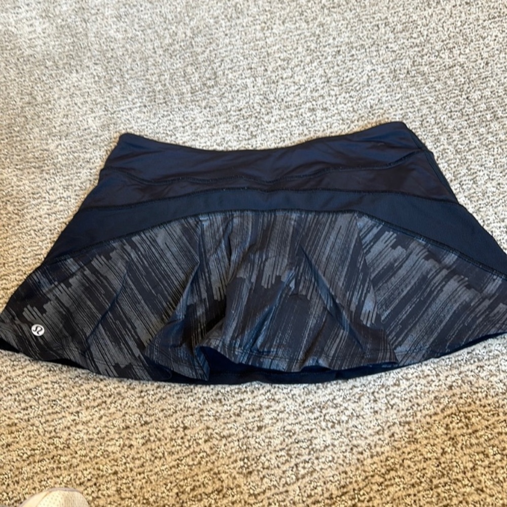 Lululemon Black athletic skirt